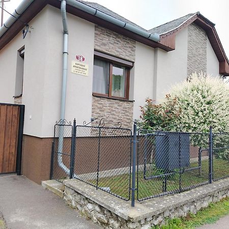 Kaptarko Apartmanhaz Demjén Dış mekan fotoğraf
