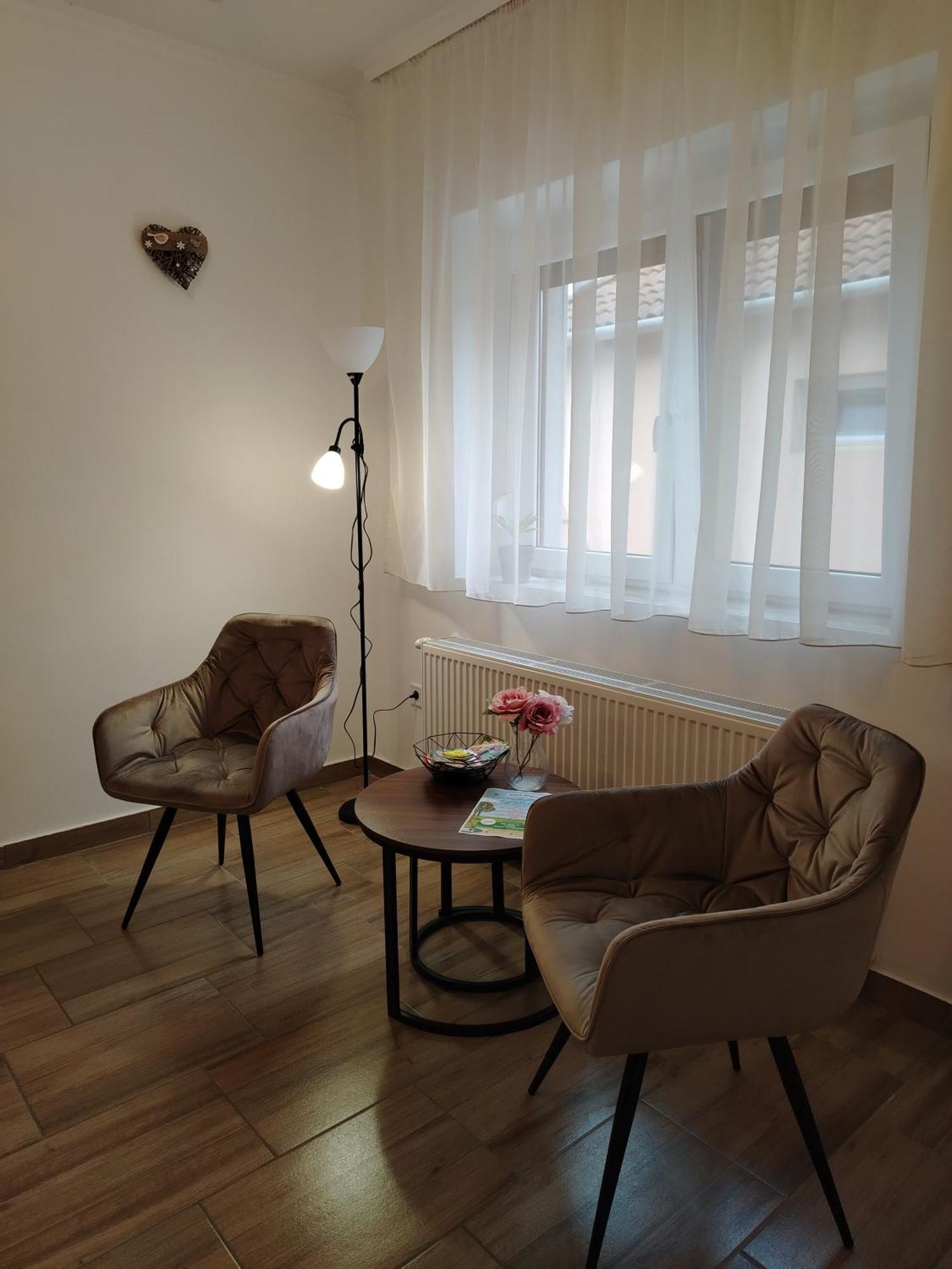 Kaptarko Apartmanhaz Demjén Dış mekan fotoğraf