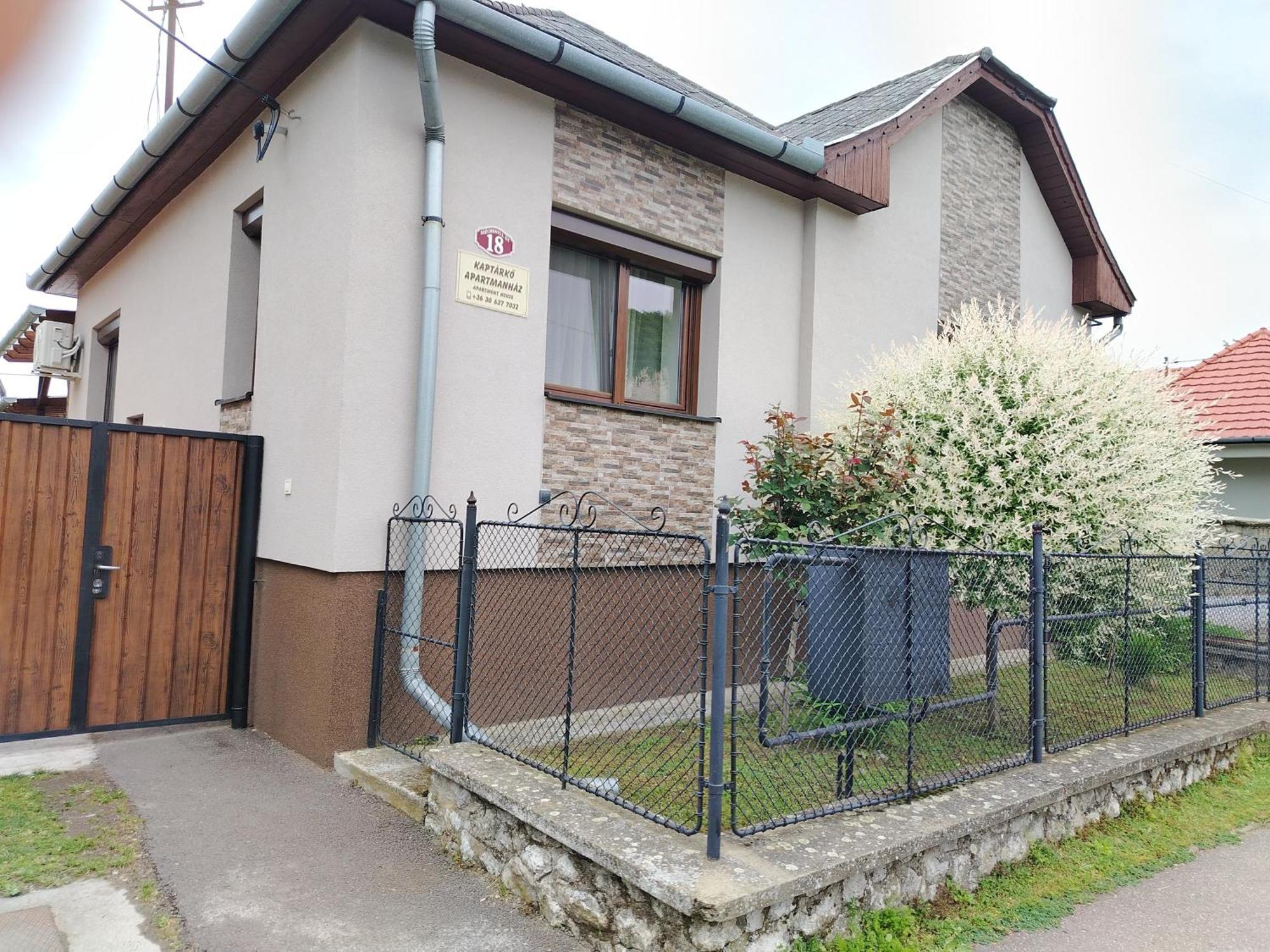 Kaptarko Apartmanhaz Demjén Dış mekan fotoğraf
